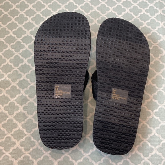 NWOB YellowBox Soleil Black Woven Metallic Sandals 8 - Picture 3 of 5
